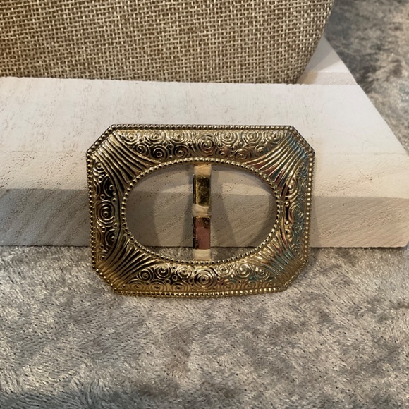 Vintage Gold Rectangular Scarf Buckle Slide / Brooch - Picture 2 of 3